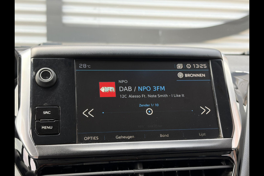 Peugeot 208 1.2 PureTech Blue Lion Navi|Carplay|Cruise|Trekhaak|PDC|Airco|N.A.P|APK tot 03-2027