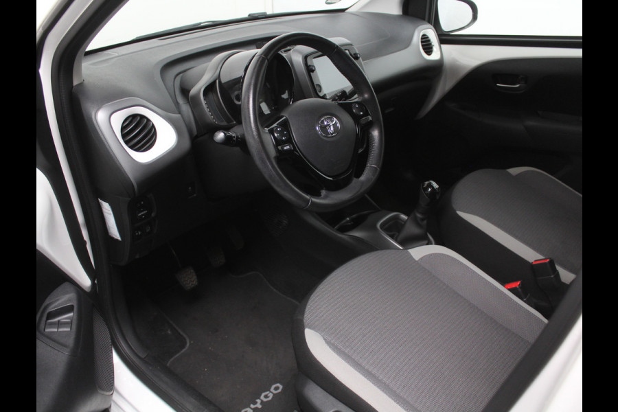 Toyota Aygo 1.0 VVT-i x-play limited AIRCO | CRUISE | LED | CAMERA | STB | ELRM/SP | CARPLAY | CV | ISOFIX