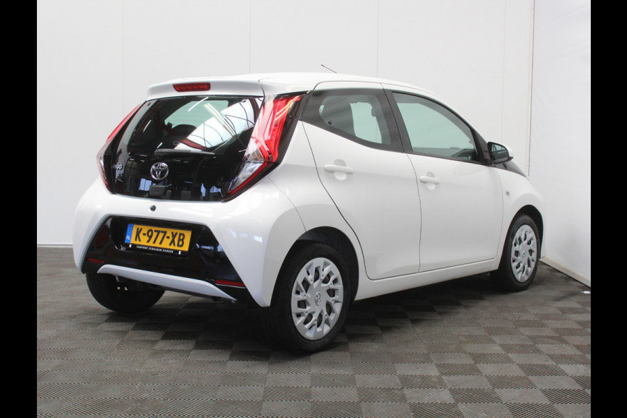 Toyota Aygo 1.0 VVT-i x-play limited AIRCO | CRUISE | LED | CAMERA | STB | ELRM/SP | CARPLAY | CV | ISOFIX