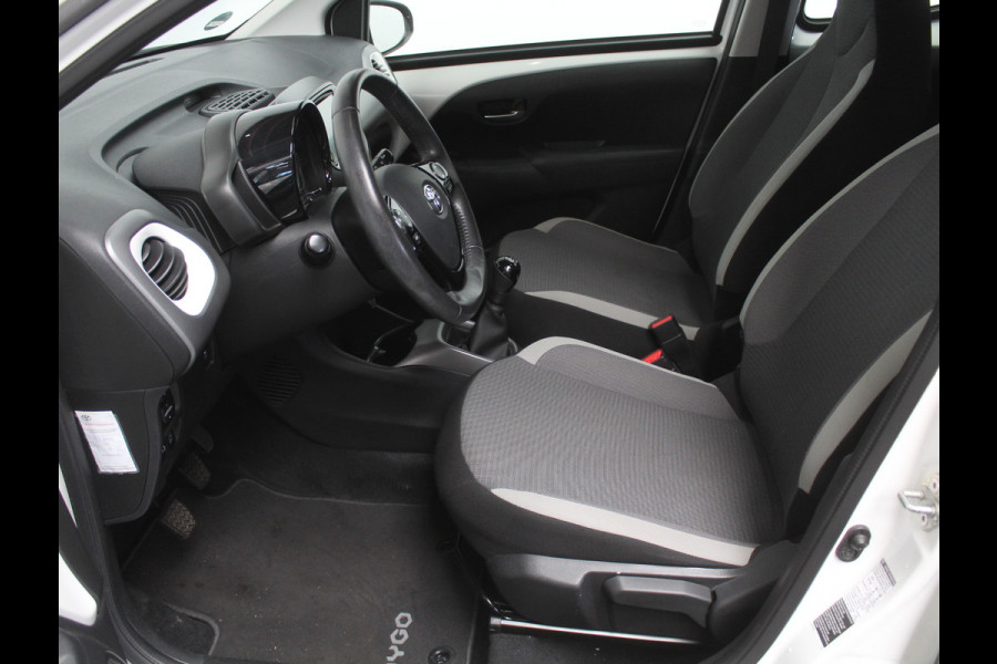 Toyota Aygo 1.0 VVT-i x-play limited AIRCO | CRUISE | LED | CAMERA | STB | ELRM/SP | CARPLAY | CV | ISOFIX