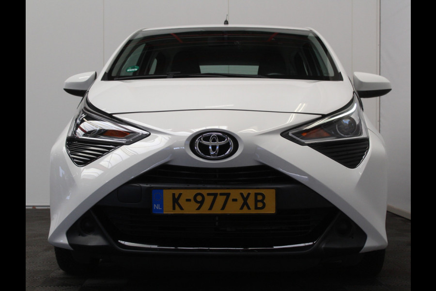 Toyota Aygo 1.0 VVT-i x-play limited AIRCO | CRUISE | LED | CAMERA | STB | ELRM/SP | CARPLAY | CV | ISOFIX