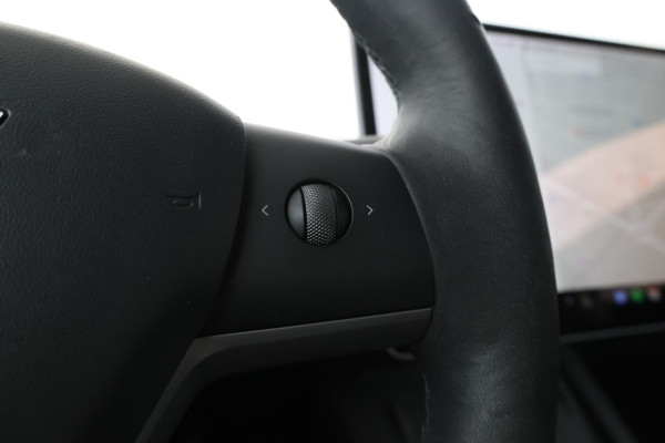 Tesla Model 3 Performance AWD 75 kWh 462pk! Navigatie, CLimate,
