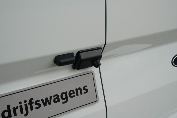 Ford E-Transit Custom 320 L1H1 Limited 71 kWh 218pk - 2x Schuifdeur - Trekhaak - Pro Power - Camera - Carplay - Rijklaar