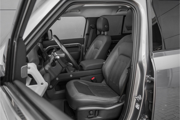Land Rover Defender 110 2.0 D240 110 HSE 7-Pers Pano Trekhaak ACC Meridian