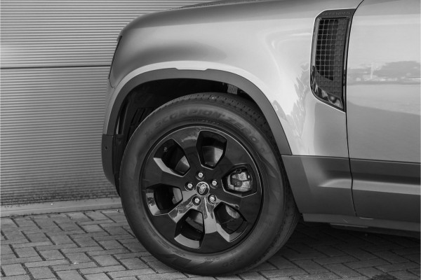Land Rover Defender 110 2.0 D240 110 HSE 7-Pers Pano Trekhaak ACC Meridian