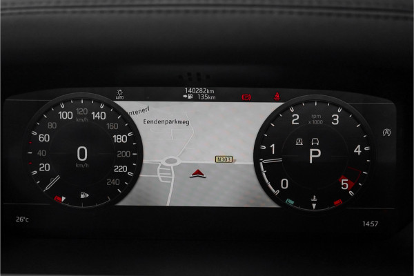 Land Rover Defender 110 2.0 D240 110 HSE 7-Pers Pano Trekhaak ACC Meridian