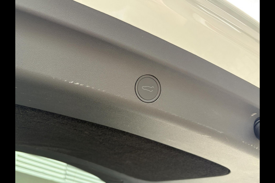 Tesla Model Y Long Range AWD 75 kWh | 93,6% SOH | Leder | Panoramadak | Winterset |