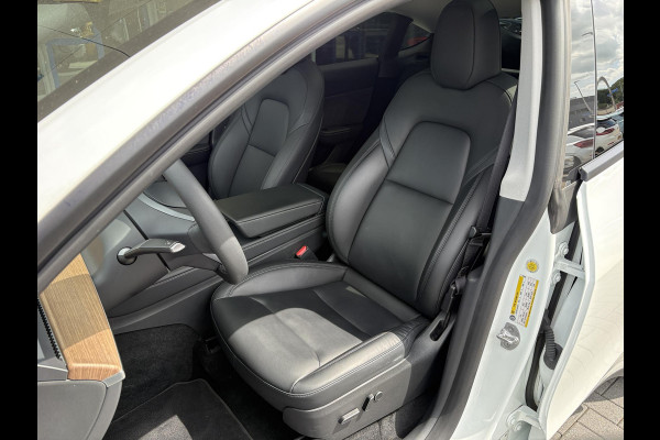 Tesla Model Y Long Range AWD 75 kWh | 93,6% SOH | Leder | Panoramadak | Winterset |