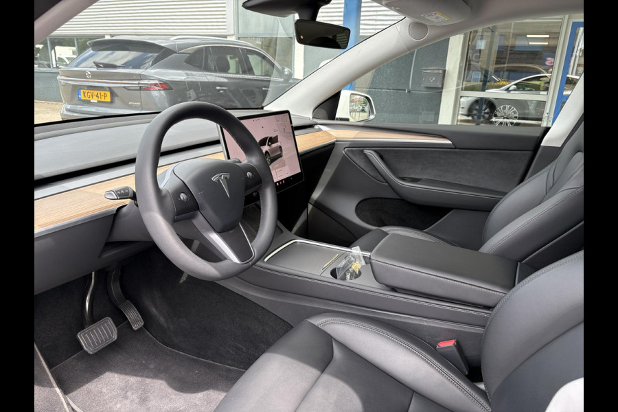 Tesla Model Y Long Range AWD 75 kWh | 93,6% SOH | Leder | Panoramadak | Winterset |