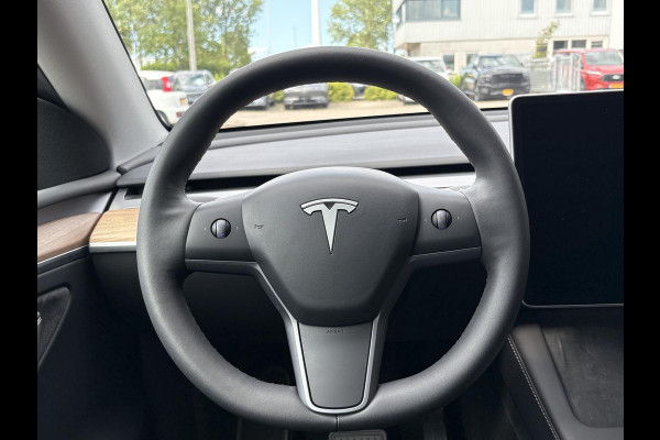 Tesla Model Y Long Range AWD 75 kWh | 93,6% SOH | Leder | Panoramadak | Winterset |