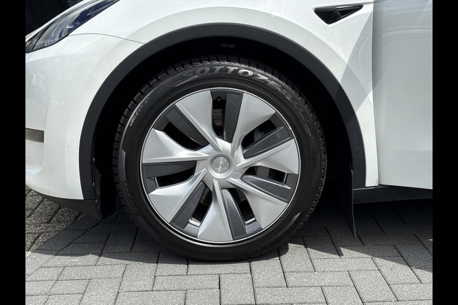 Tesla Model Y Long Range AWD 75 kWh | 93,6% SOH | Leder | Panoramadak | Winterset |