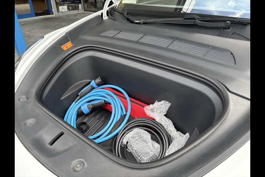Tesla Model Y Long Range AWD 75 kWh | 93,6% SOH | Leder | Panoramadak | Winterset |