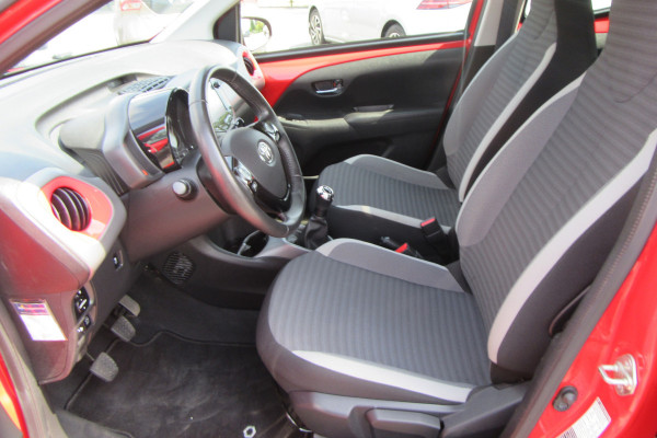 Toyota Aygo 1.0 VVT-i x-play, Camera, Cruise Control, Carplay