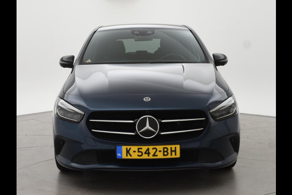 Mercedes-Benz B-Klasse 250e PREMIUM + SFEERVERLICHTING | ADAPTIVE CRUISE | 360 CAMERA | 18 INCH | WIDESCREEN