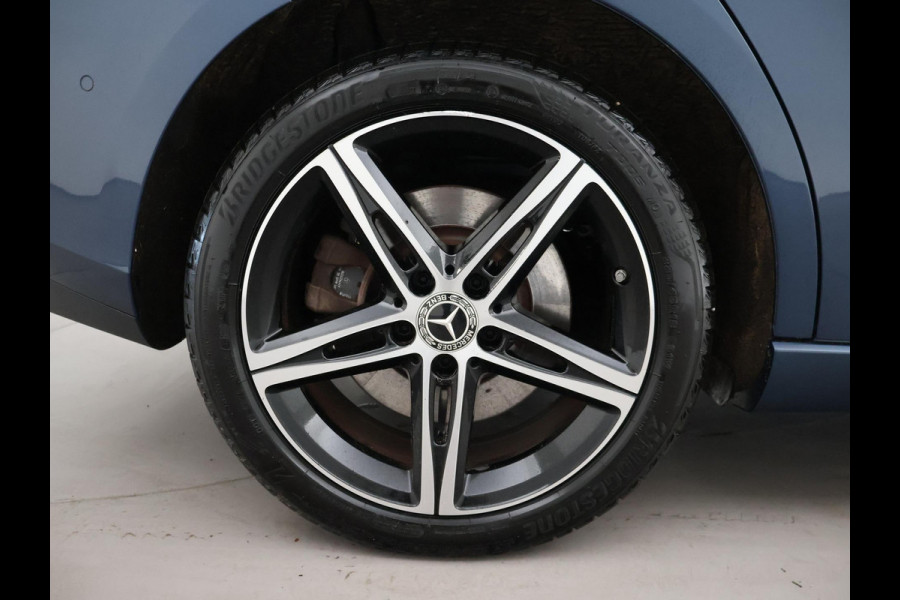 Mercedes-Benz B-Klasse 250e PREMIUM + SFEERVERLICHTING | ADAPTIVE CRUISE | 360 CAMERA | 18 INCH | WIDESCREEN