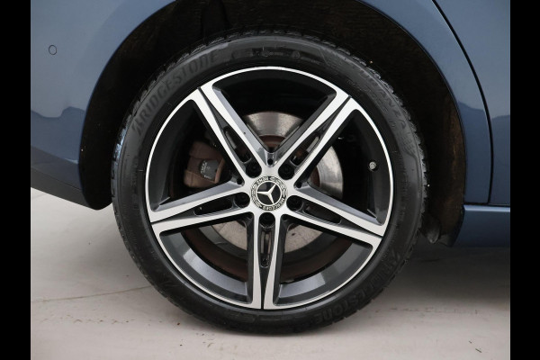 Mercedes-Benz B-Klasse 250e PREMIUM + SFEERVERLICHTING | ADAPTIVE CRUISE | 360 CAMERA | 18 INCH | WIDESCREEN