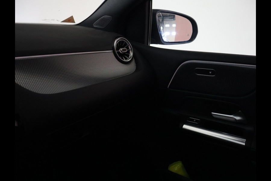 Mercedes-Benz B-Klasse 250e PREMIUM + SFEERVERLICHTING | ADAPTIVE CRUISE | 360 CAMERA | 18 INCH | WIDESCREEN
