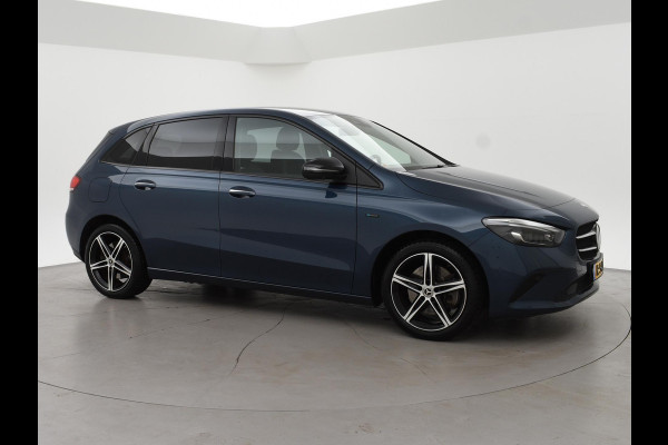 Mercedes-Benz B-Klasse 250e PREMIUM + SFEERVERLICHTING | ADAPTIVE CRUISE | 360 CAMERA | 18 INCH | WIDESCREEN