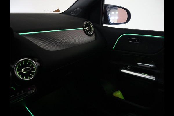 Mercedes-Benz B-Klasse 250e PREMIUM + SFEERVERLICHTING | ADAPTIVE CRUISE | 360 CAMERA | 18 INCH | WIDESCREEN