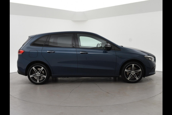 Mercedes-Benz B-Klasse 250e PREMIUM + SFEERVERLICHTING | ADAPTIVE CRUISE | 360 CAMERA | 18 INCH | WIDESCREEN