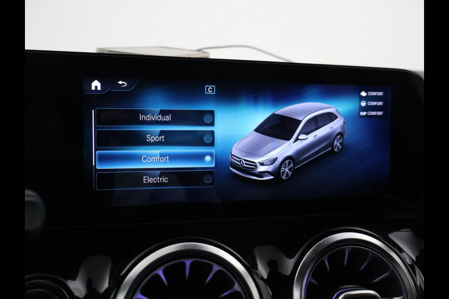 Mercedes-Benz B-Klasse 250e PREMIUM + SFEERVERLICHTING | ADAPTIVE CRUISE | 360 CAMERA | 18 INCH | WIDESCREEN