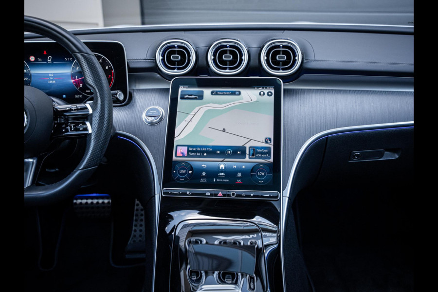 Mercedes-Benz C-Klasse C300 AMG Line - BTW l Pano l 360cam l Sfeerverlichting