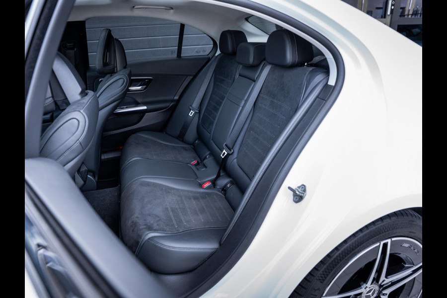 Mercedes-Benz C-Klasse C300 AMG Line - BTW l Pano l 360cam l Sfeerverlichting