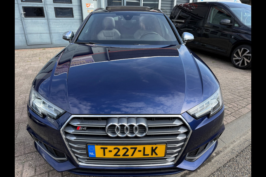Audi A4 Avant 3.0 TFSI S4 2018 QUATTRO PRO-LINE PLUS PANO MATRIX ALCANTA