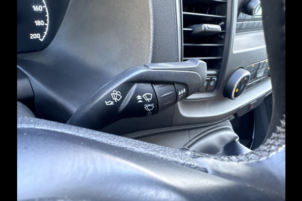 Ford Transit 350 2.0 TDCI 170PK L3H3 Airco Cruise Control Parkeersensoren v+a Voorruitverwarming