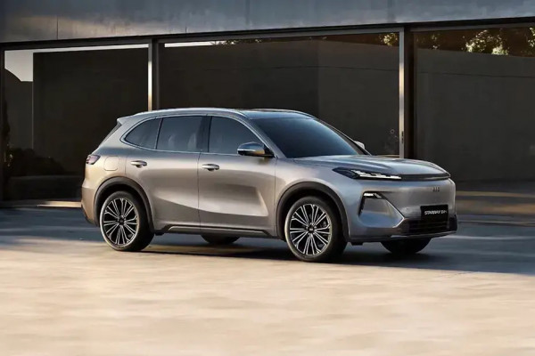 GEELY Starray EM-i 1.5 Max+ | ONBEPERKT EN SNEL LEVERBAAR | PANO | GEVENTILEERDE STOELEN |