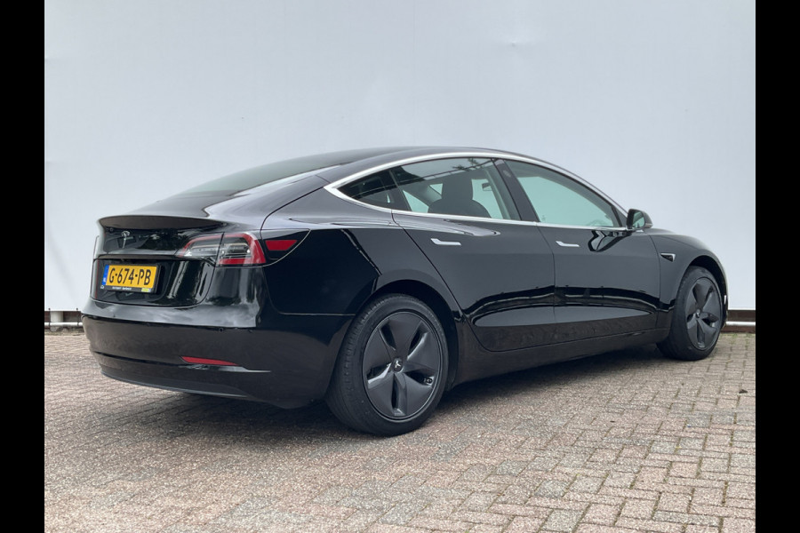 Tesla Model 3 Standard RWD Plus 60 kWh Autopilot Black magic
