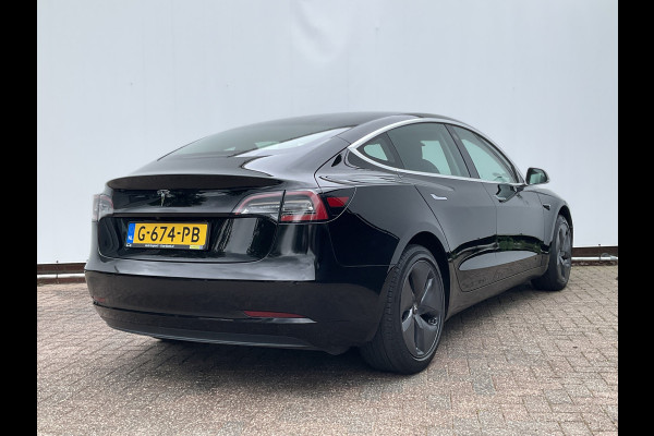 Tesla Model 3 Standard RWD Plus 60 kWh Autopilot Black magic
