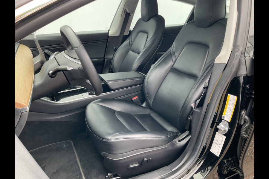 Tesla Model 3 Standard RWD Plus 60 kWh Autopilot Black magic