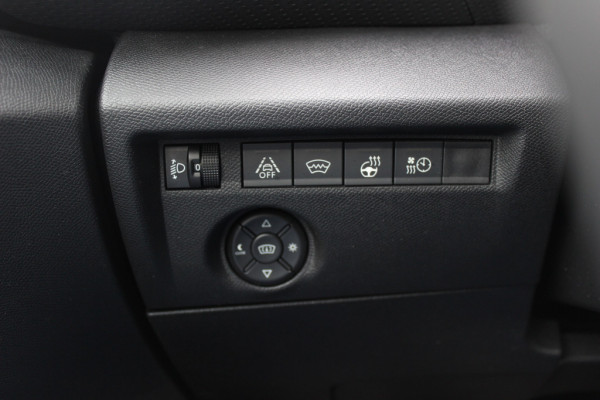 Citroën Ë-C4 Feel 50 kWh / Camera / Head-up / Keyless / CarPlay / 18'' / Dodehoek / DAB / Cruise Control / Full-LED