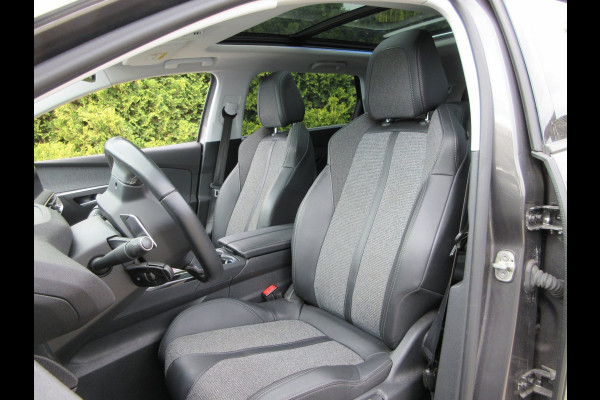 Peugeot 5008 1.2 PureTech Allure Automaat * 7-pers. * Panorama *