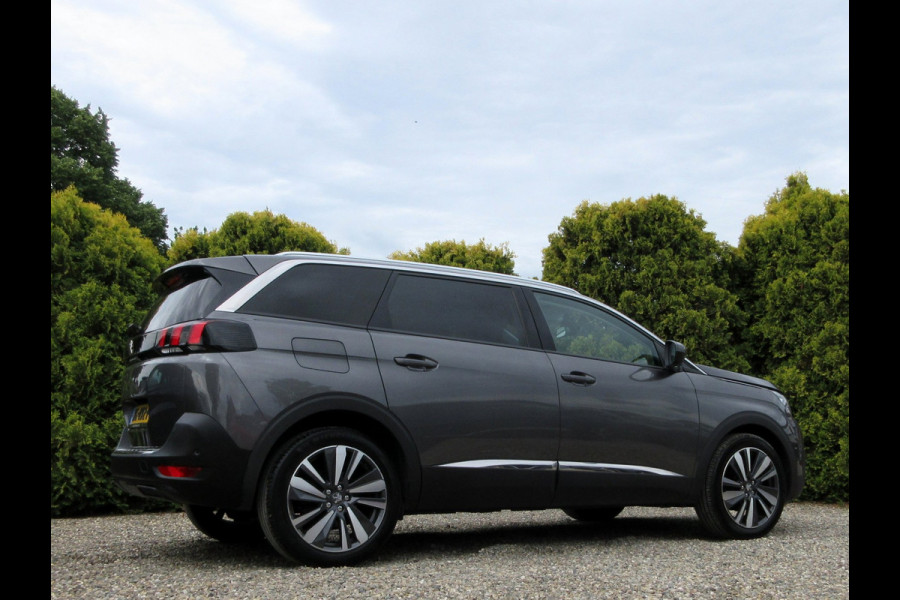 Peugeot 5008 1.2 PureTech Allure Automaat * 7-pers. * Panorama *