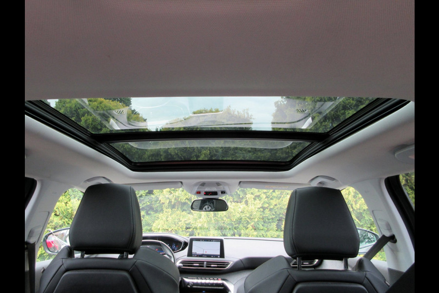Peugeot 5008 1.2 PureTech Allure Automaat * 7-pers. * Panorama *