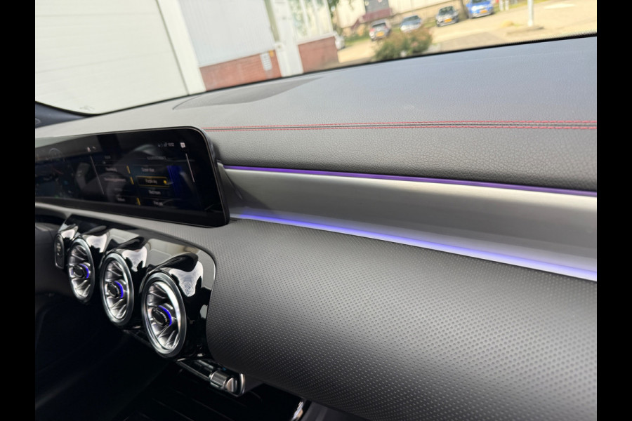 Mercedes-Benz CLA-Klasse 250 e Business Solution AMG LIMITED LEDER ALCANT