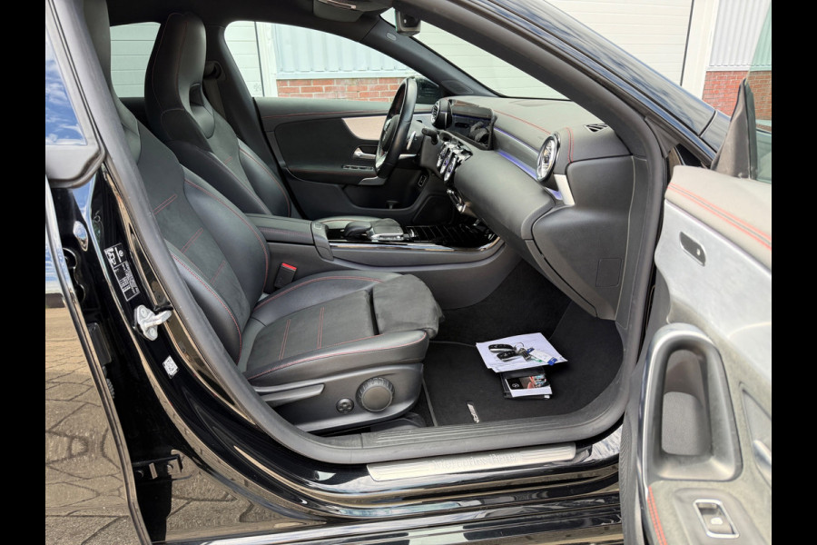 Mercedes-Benz CLA-Klasse 250 e Business Solution AMG LIMITED LEDER ALCANT