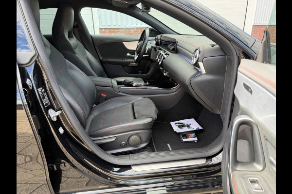 Mercedes-Benz CLA-Klasse 250 e Business Solution AMG LIMITED LEDER ALCANT