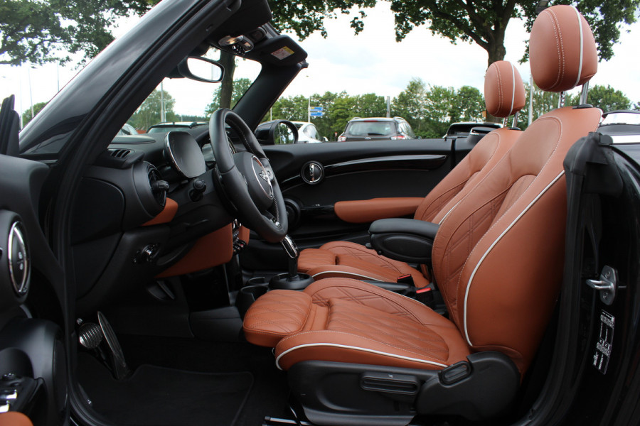 MINI Cabrio 2.0 Cooper S Rockingham GT Edition / Camera / Head-up / Leder / CarPlay / 17'' / Keyless / Windscherm / Stoelverwarming / DAB / Cruise Control