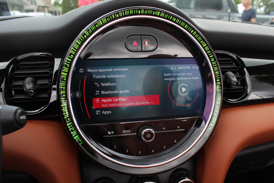 MINI Cabrio 2.0 Cooper S Rockingham GT Edition / Camera / Head-up / Leder / CarPlay / 17'' / Keyless / Windscherm / Stoelverwarming / DAB / Cruise Control