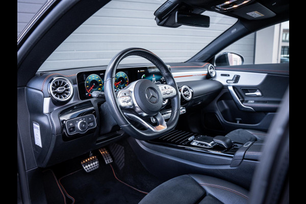 Mercedes-Benz CLA-Klasse Shooting Brake CLA220 Premium Plus - Orange Edit. l Pano l Memory l Sfeerverl.