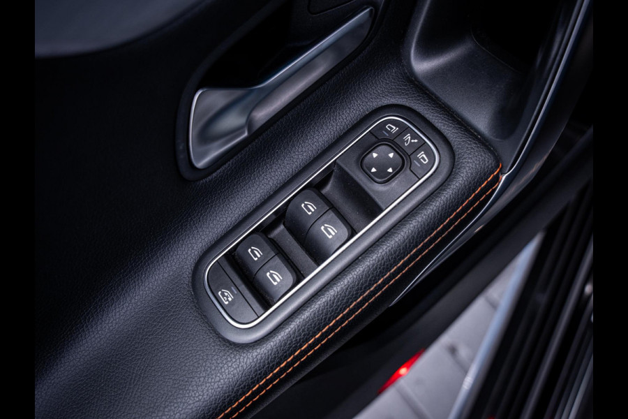 Mercedes-Benz CLA-Klasse Shooting Brake CLA220 Premium Plus - Orange Edit. l Pano l Memory l Sfeerverl.
