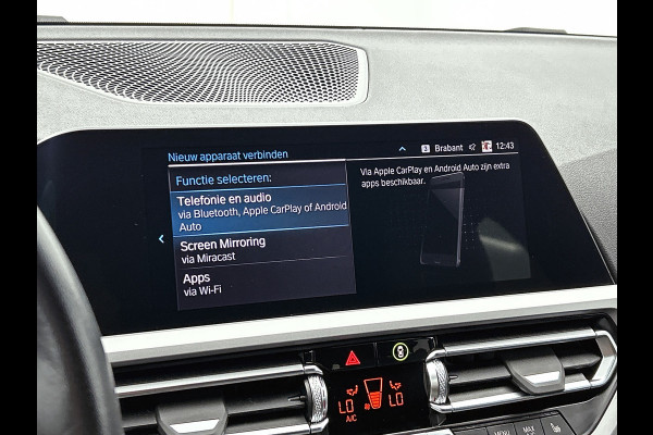 BMW 3 Serie Touring 320e Business Edition Plus(NL-auto, Goed OnderH, Carplay, Trekhaak, Camera, Navi Pro, StoelV, Etc)