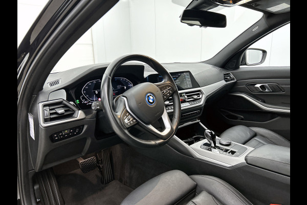 BMW 3 Serie Touring 320e Business Edition Plus(NL-auto, Goed OnderH, Carplay, Trekhaak, Camera, Navi Pro, StoelV, Etc)