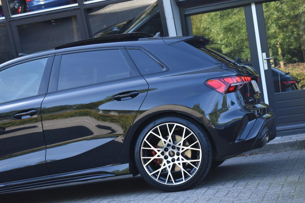 Audi RS3 Sportback 2.5 TFSI RS 3 quattro Hulk Sonos HUD Pano