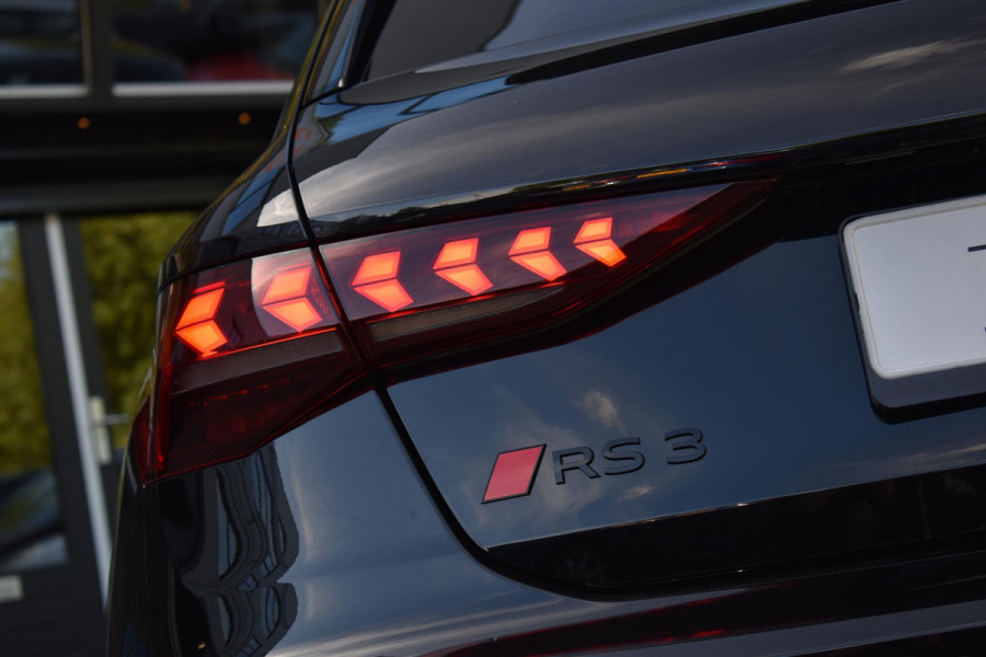 Audi RS3 Sportback 2.5 TFSI RS 3 quattro Hulk Sonos HUD Pano