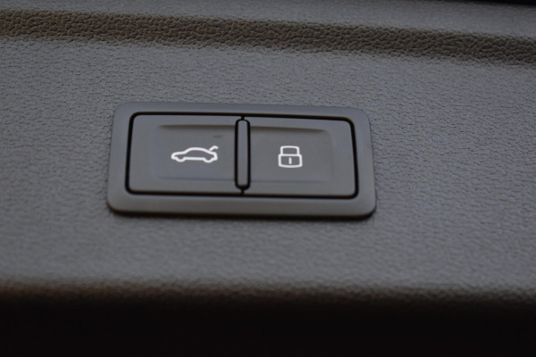 Audi RS3 Sportback 2.5 TFSI RS 3 quattro Hulk Sonos HUD Pano