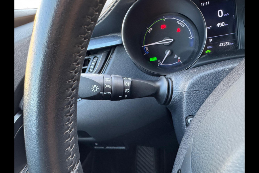 Toyota C-HR 1.8 Hybrid First Edition | Trekhaak, JBL, Apple CarPlay/Android auto, Dodehoekherkenning, Parkeersensoren, Stoelverwarming, LED